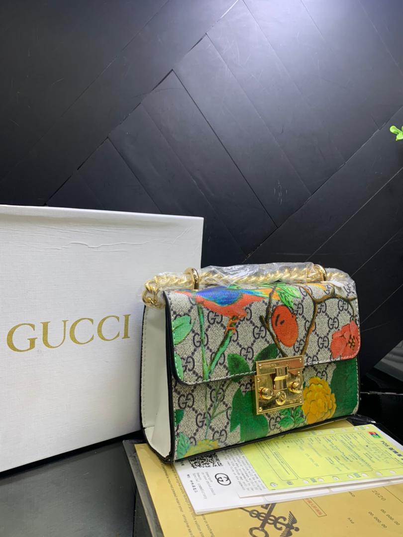 Gucci Soho Soho Metallic Zipper Wallet for Women Purse 308004 Ah90r 9640 :  Amazon.in: Bags, Wallets and Luggage